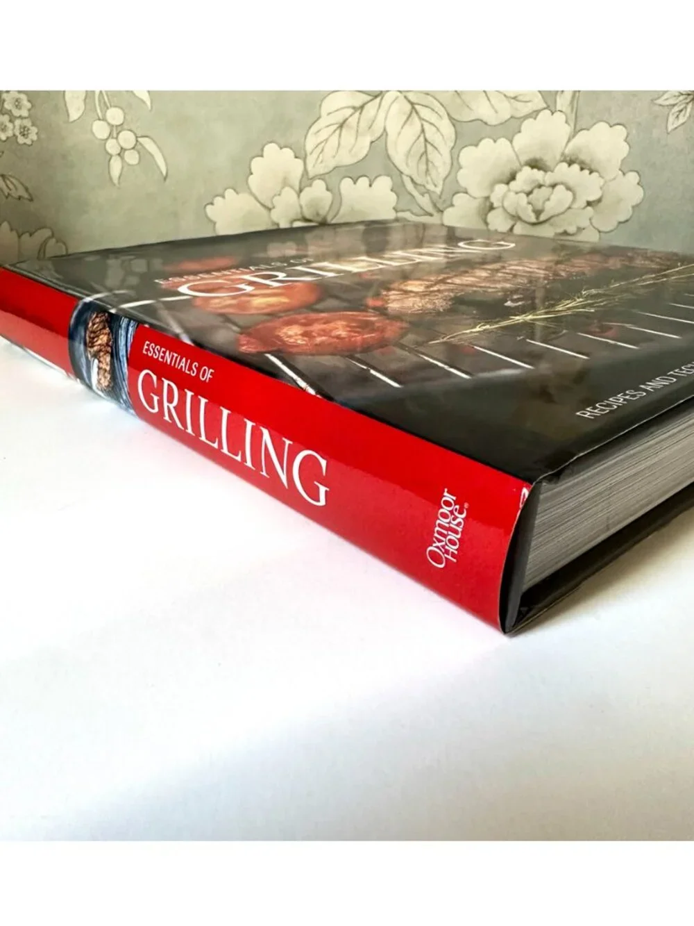 Williams-Sonoma Essentials of Grilling Hardcover Cookbook Recipes Techniques BBQ